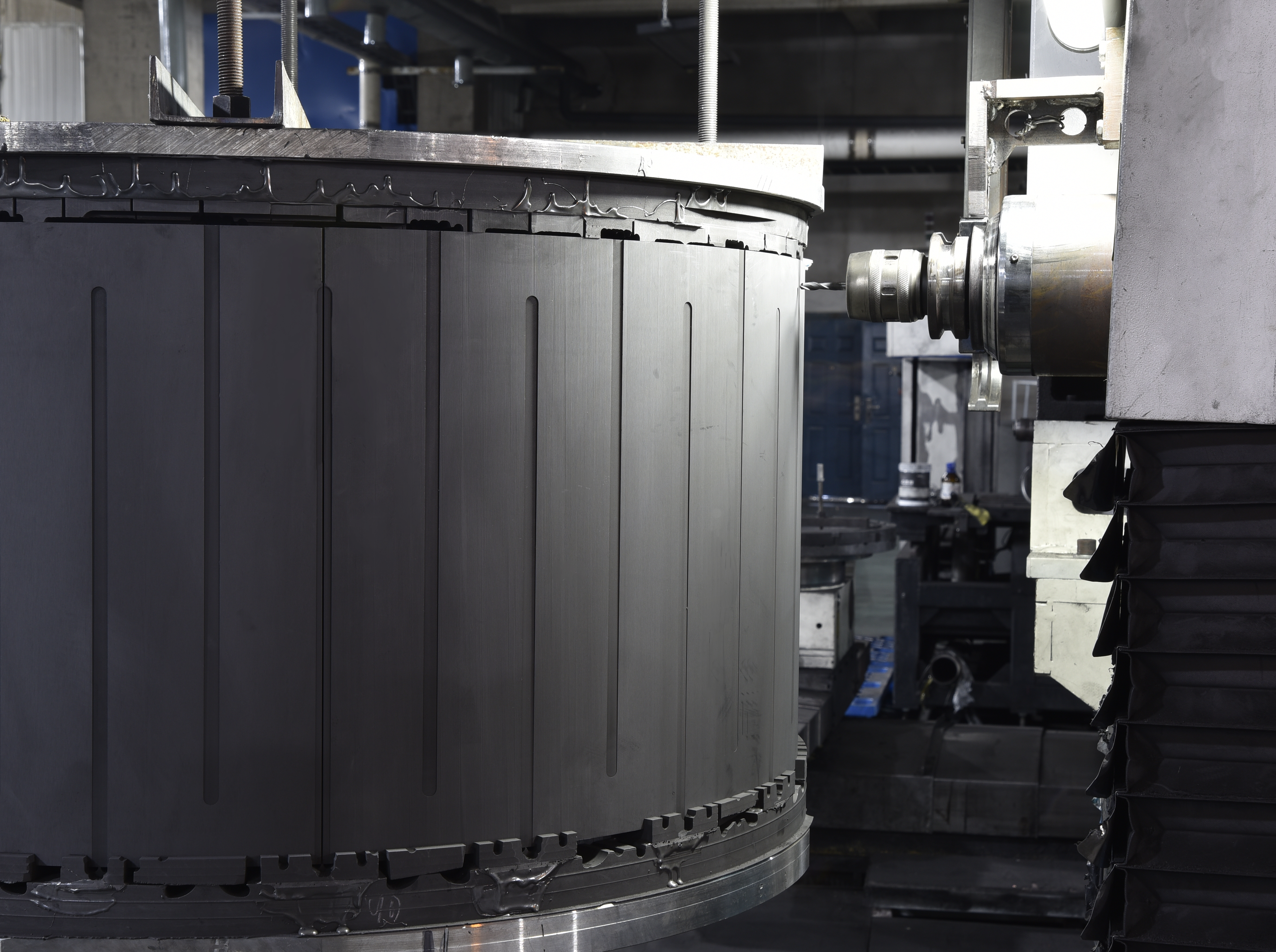 Precision heater milling of graphite geometry